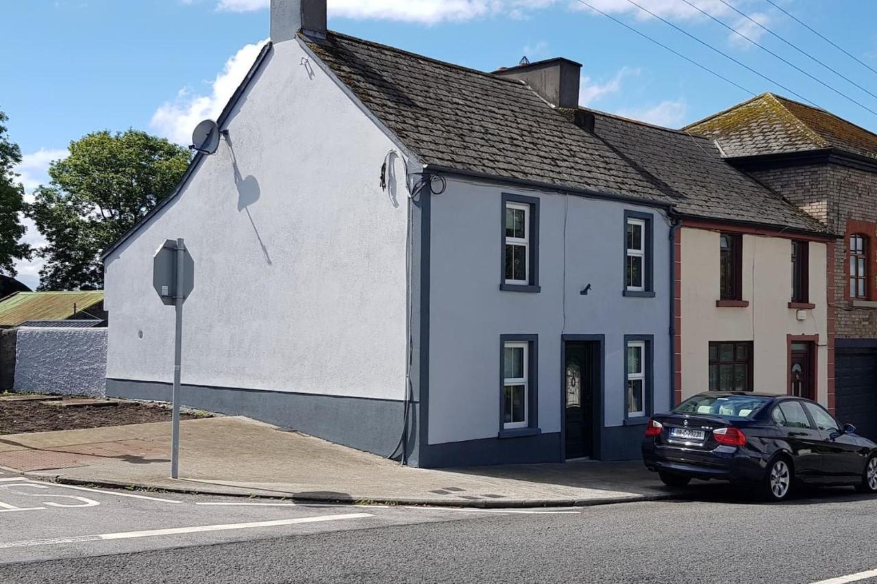 Cosy Townhouse On The Hill In Ireland Villa Banagher Eksteriør bilde